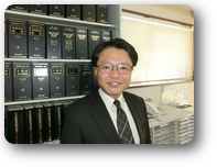 司法書士の下原明です。 司法書士の下原明です。